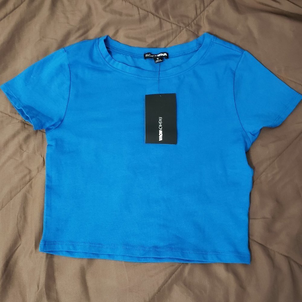 Fashion Nova Robin Crop Top